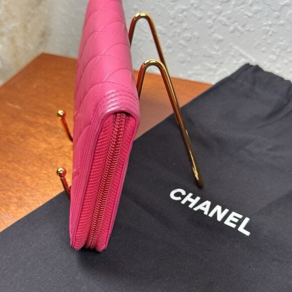 CHANEL le Boy Medium Gusset Zip Around Wallet Black Caviar Leather Gold CC HW - Picture 3 of 7